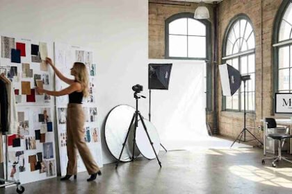 Higgsfield AI Image Generator vs StarryAI: Which Tool Is Better for Content Creators